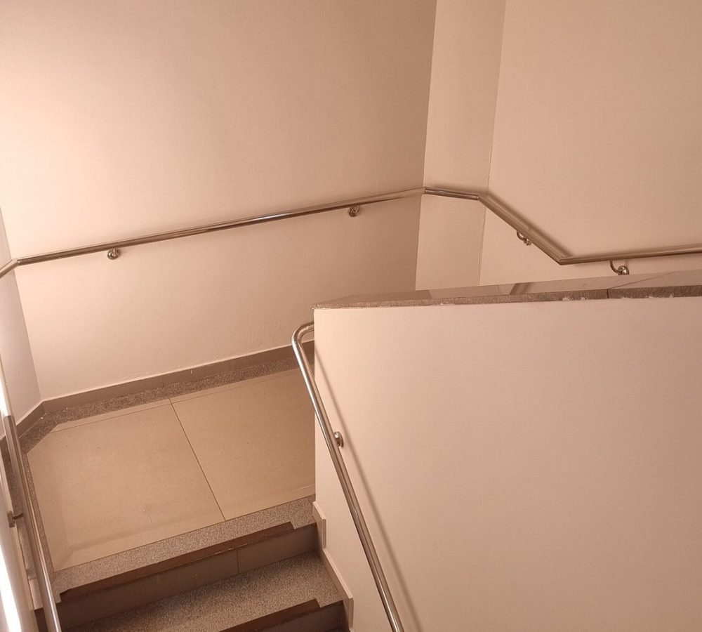 2 - - 20250908_090229